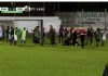Árbitro é agredido com chute na cabeça por Atleta ,e jogador sai preso do estádio