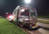 Acidente entre Ônibus e carro de passeio deixa motorista preso as ferragens na BR 040 em Lafaiete